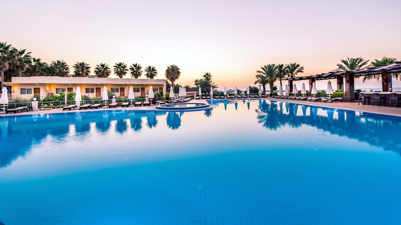 Vuni Palace Luxury Resort & Beach & Casino Кіренія Екстер'єр фото