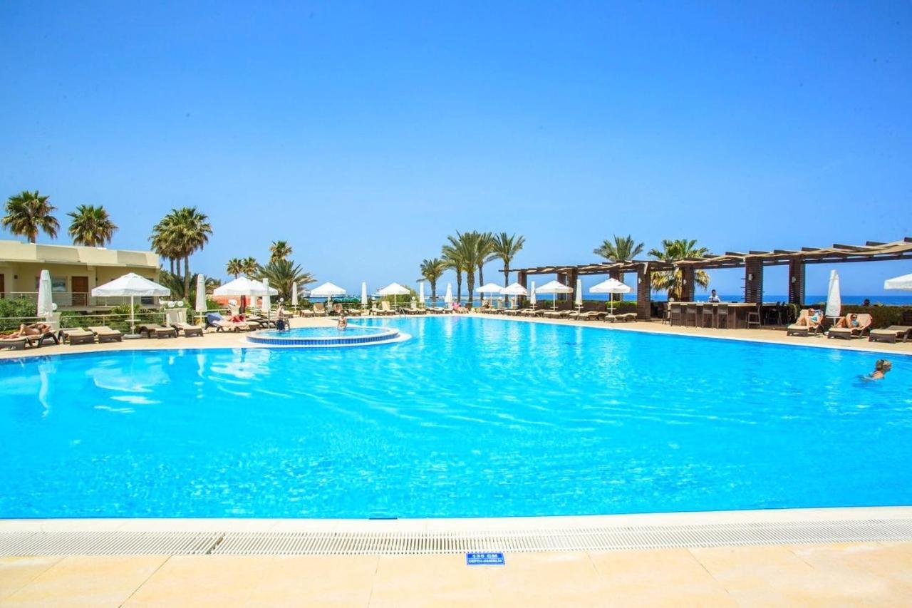 Vuni Palace Luxury Resort & Beach & Casino Кіренія Екстер'єр фото