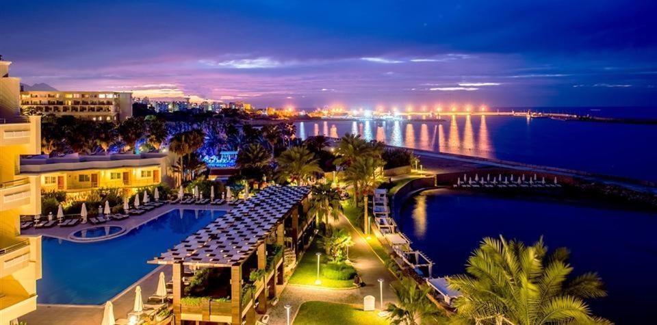 Vuni Palace Luxury Resort & Beach & Casino Кіренія Екстер'єр фото